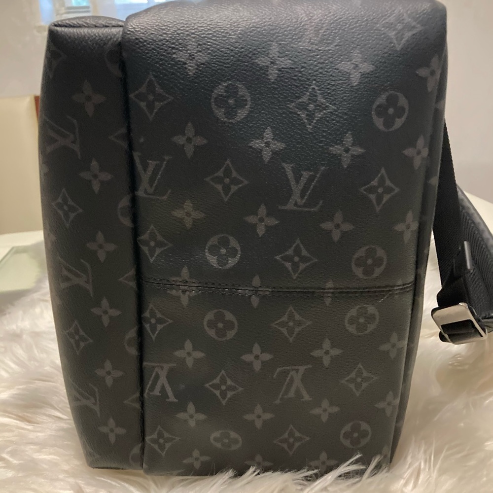 Louis Vuitton Monogram Eclipse Discovery - image 6